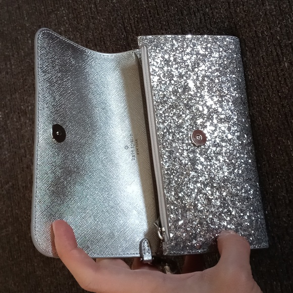 🆕️ 💎Kate Spade💎 - Jeweled Glitter "Tinsel" Medium Flap Phone Wristlet - Picture 10 of 14